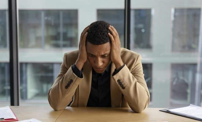 uif-business-man-banner-concept-with-copy-space-660x400